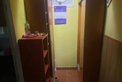 Apartament cu 2 camere semidecomandat în 1 Mai