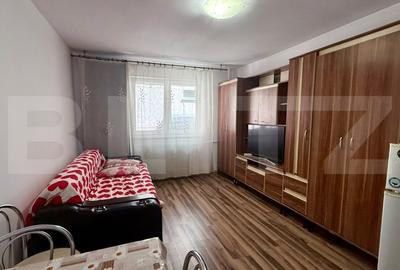 Garsonieră semidecomandată, mobilată în Mărăști