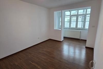 Apartament cu 2 camere decomandat în Central - 1