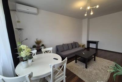 Apartament cu 3 camere decomandat în Berceni