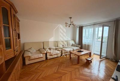 Apartament cu 3 camere decomandat în Dacia