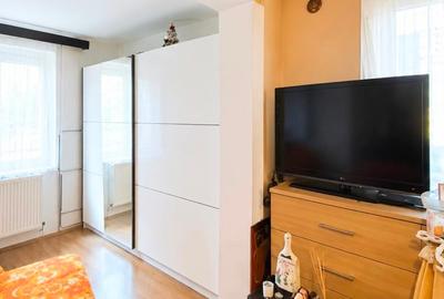 Apartament cu 3 camere semidecomandat în Centru Civic
