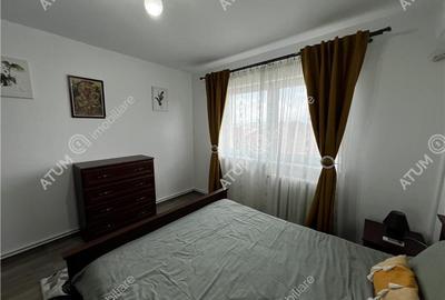 Apartament cu 3 camere decomandat, mobilat în Vasile Aaron - 15