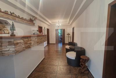 Casă individuală cu 12 camere cu Teren 4780 Mp în Moieciu - 3