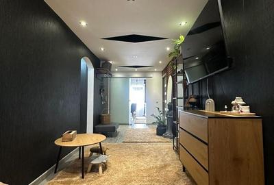 Apartament cu 4 camere decomandat în Central - 8