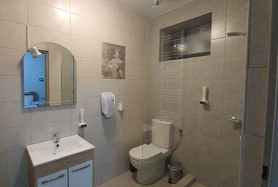 Casă cu 7 camere cu Teren 1500 Mp în Nojorid - 1