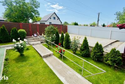 Casă cu 3 camere cu Teren 1600 Mp în Central
