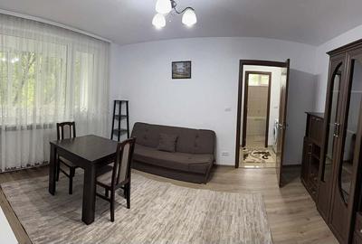 Apartament cu 3 camere în Central - 1
