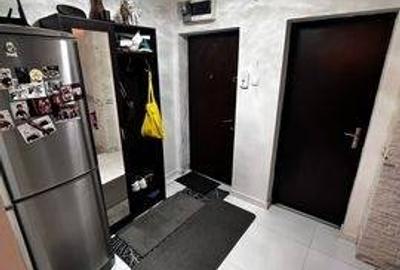 Apartament cu 3 camere decomandat, mobilat în Gruia