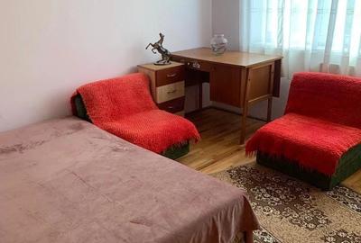 Garsonieră decomandată în Badea Cârțan