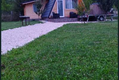 Casă cu 3 camere în Vârfuri