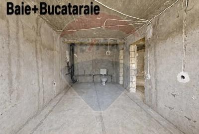 Casă cu Teren 200 Mp în Poiana
