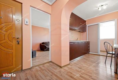 Apartament cu 2 camere decomandat în Micro 39