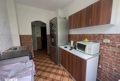 Apartament cu 3 camere în Calea Aradului