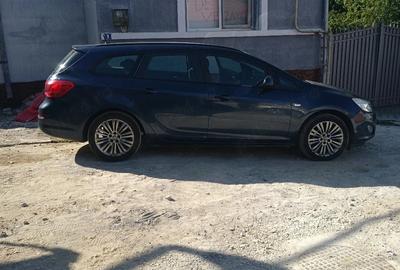 Casă cu 3 camere în Central
