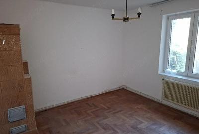 Casă cu Teren 425 Mp în Central