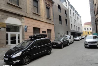 Spațiu comercial, de 70 mp, în Central