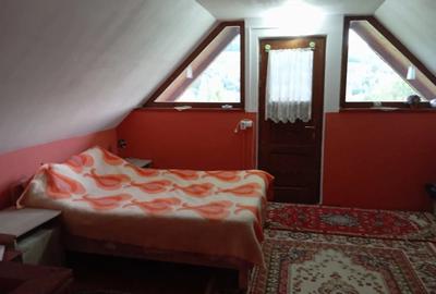 Casă cu 2 camere cu Teren 250 Mp în Ozun - 1