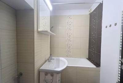 Apartament cu 3 camere decomandat în Spitalul Județean - 15