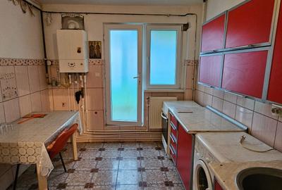 Apartament cu 4 camere decomandat în Micro 18 - 10