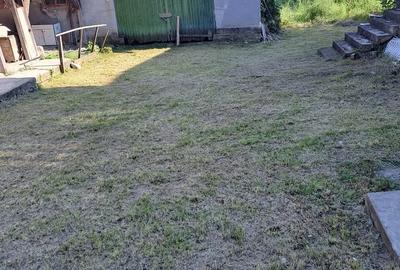Casă cu 4 camere cu Teren 6000 Mp în Glod