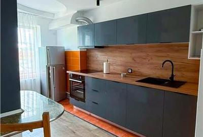 Apartament cu 3 camere decomandat în 7 Noiembrie