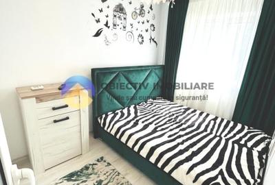 Apartament cu 3 camere semidecomandat în Central