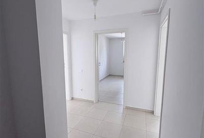 Apartament cu 2 camere decomandat în Tractorul - 6