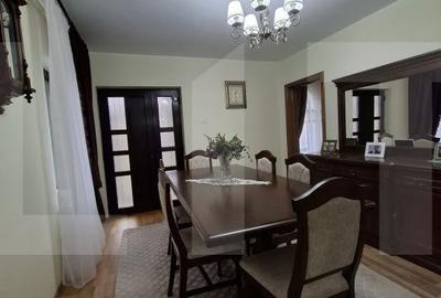 Casă cu 6 camere cu Teren 7200 Mp în Mihai Eminescu - 1