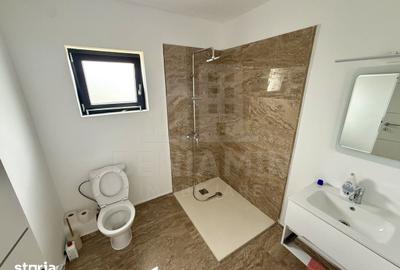 Casă cu 3 camere cu Teren 285 Mp în Malu Mare - 7
