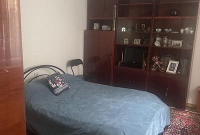 Casă cu 4 camere cu Teren 334 Mp în Central