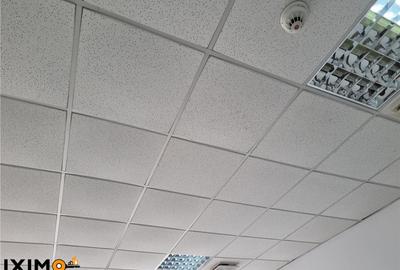Spațiu comercial, de 20 mp, în Central - 6