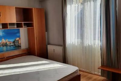 Apartament cu 2 camere semidecomandat în Tribunal