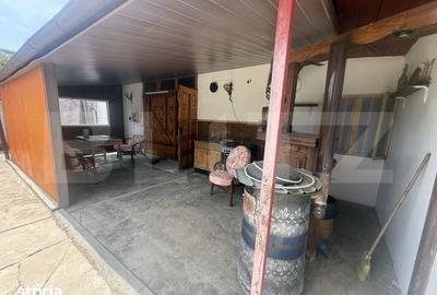 Casă cu 4 camere cu Teren 1692 Mp în Voinești - 6