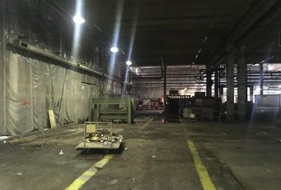 Spațiu industrial, de 7,100 mp, în Central - 8