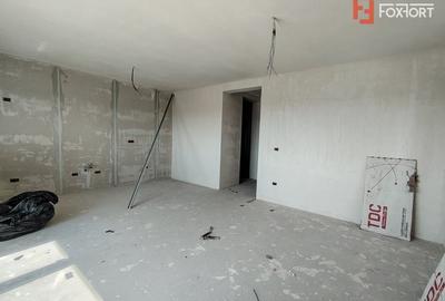Apartament cu 2 camere decomandat în Giroc