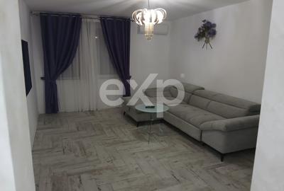 Apartament cu 3 camere semidecomandat, mobilat în Central