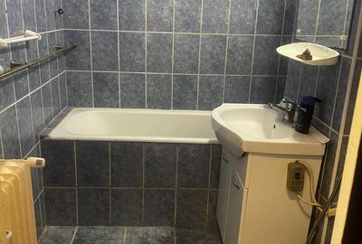 Apartament cu 3 camere decomandat în Pantelimon