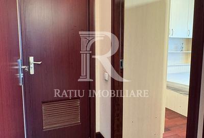 Apartament cu 3 camere decomandat în Decebal