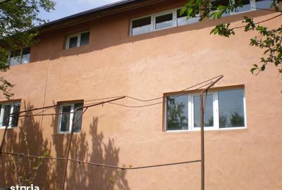 Casă cu 5 camere decomandat cu Teren 1250 Mp în Central - 7