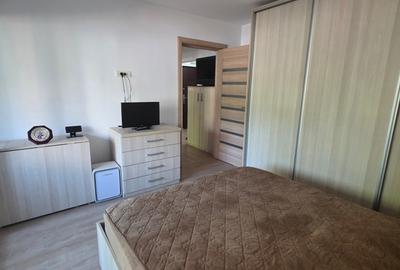 Apartament cu 2 camere decomandat în Casa de Cultură - 8