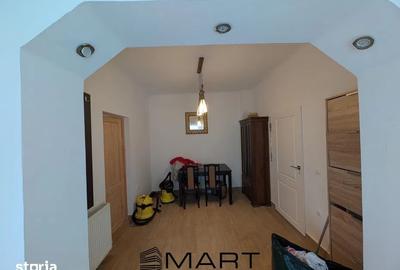Casă cu 5 camere cu Teren 300 Mp în Central