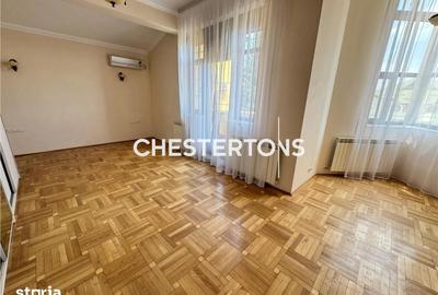 Casă cu 10 camere cu Teren 956 Mp în Central - 10