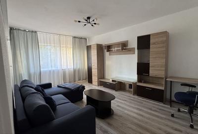 Apartament cu 2 camere decomandat în Brazda lui Novac
