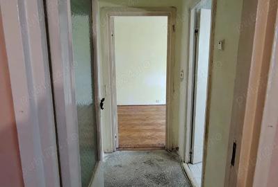 Apartament cu 2 camere semidecomandat în Circumvalațiunii - 1