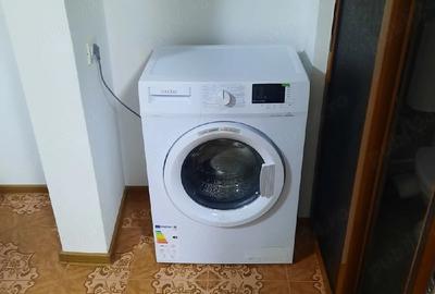 Apartament cu 2 camere nedecomandat în Obor