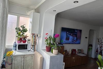 Apartament cu 3 camere semidecomandat în Central - 5