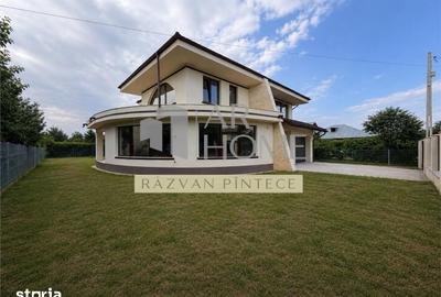Casă cu 4 camere cu Teren 783 Mp în Cornu