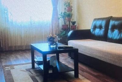 Apartament cu 3 camere semidecomandat în Sebastian