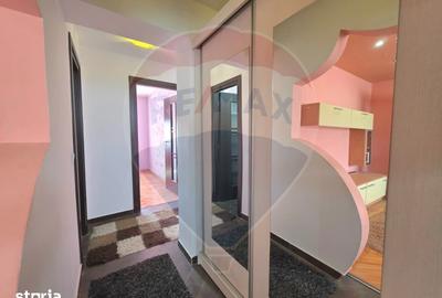Apartament cu 3 camere semidecomandat în Central - 6
